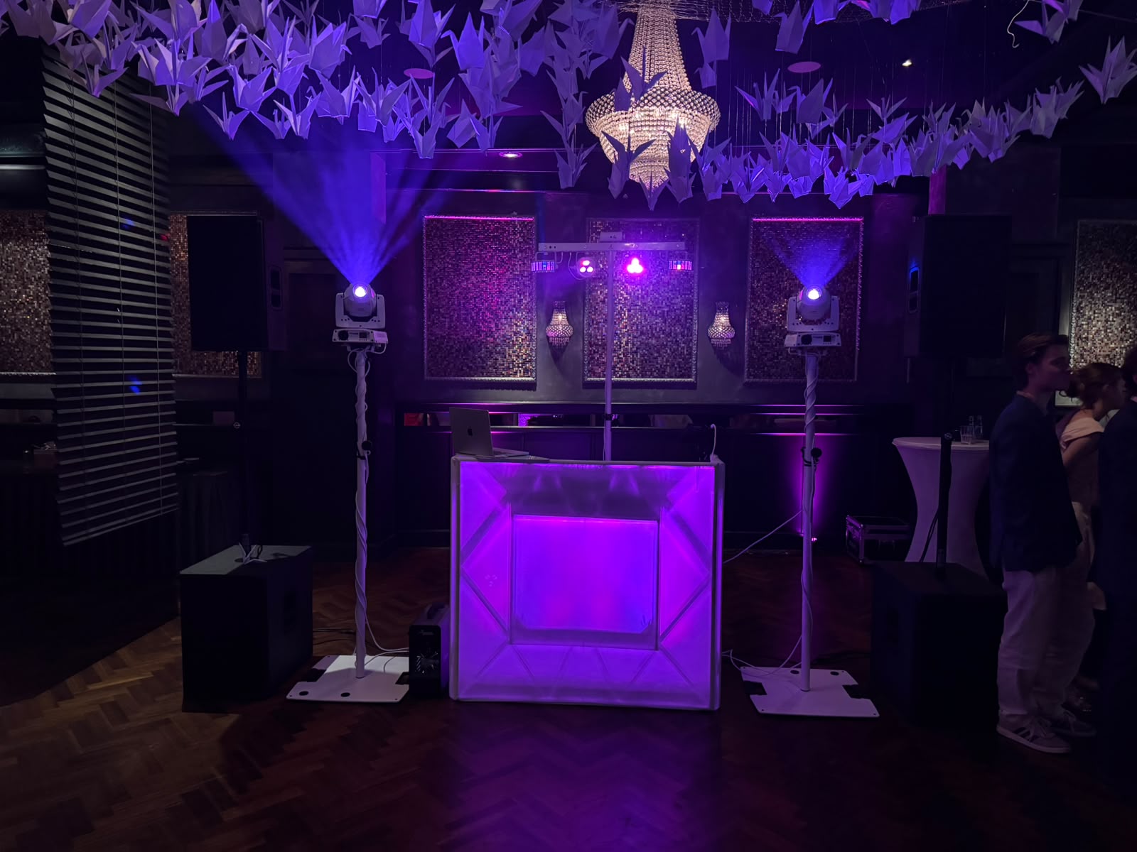 Drive-in show or just a DJ: what suits your party?